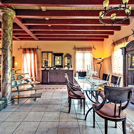 Casa Dei Fiori * Mantouki