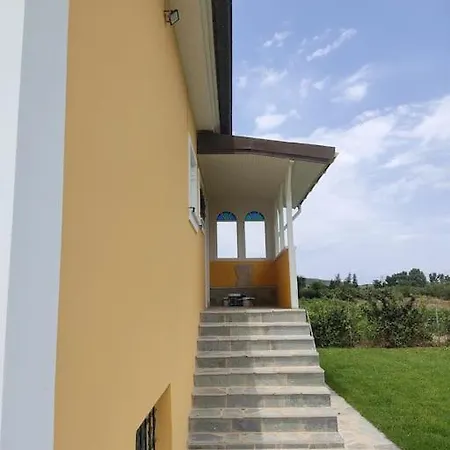 Casa Dei Fiori Tatil Evi Sarakinádhon