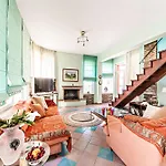 Casa Dei Fiori * Mantouki